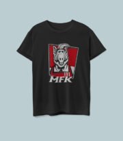 Camiseta color negro unisex de Alf como logo KFC