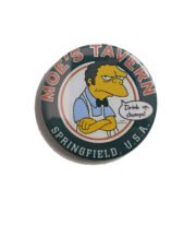 Imán abridor de botellas con estampado de Moe de la serie Los Simpsons