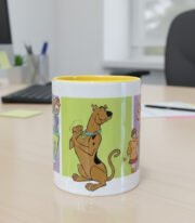Taza con personajes de Scooby doo interior amarillo