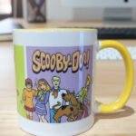 Taza con personajes de Scooby Doo